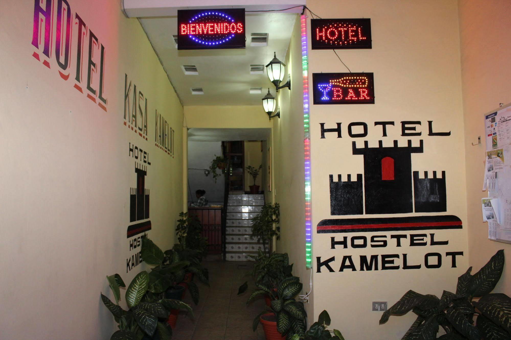 Hotel Kasa Kamelot Кесальтенанго Экстерьер фото